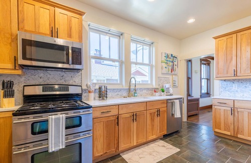 Cooper-Young Historic District House | Retro Bungalow in Hip Historic Cooper-Young