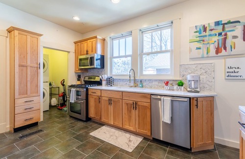 Cooper-Young Historic District House | Retro Bungalow in Hip Historic Cooper-Young