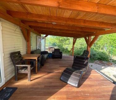 Samorin House | Retro house in nature
