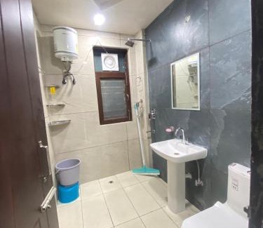 Naina Devi House | Revanta Home Stay