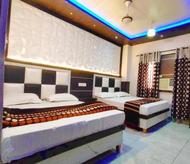Amritsar Hotel | Revoli Inn Hotel JUST 5 MIN FROM GOLDEN TEMPLE