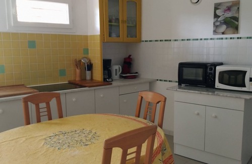 Saint-Raphael Apartment | REZ OF VILLA NEW APARTMENT 60M ² WITH MEDITERRANEAN GARDEN BETWEEN BEACHES AND ESTEREL