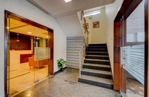 Royapettah Hotel | RG SUITES Formerly RAJ RESIDENCY Near US EMBASSY & APOLLO HOSPITAL