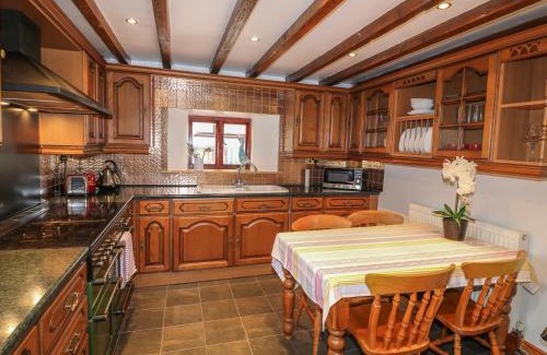 Holestone Moor House | Riber View Barn