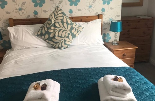 Currie Hotel | Riccarton Inn