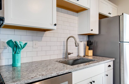 Mosby House | Richmond Gem whole house 3 BR fenced yard!n