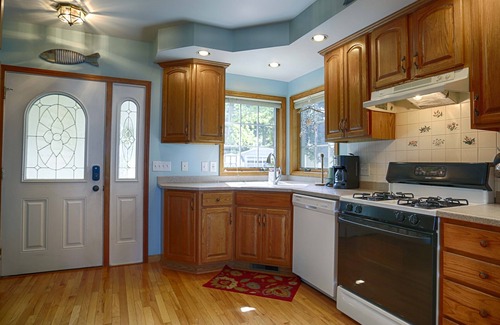 Honeoye Cottage | Riesling Rod and Reel: Fishers Paradise