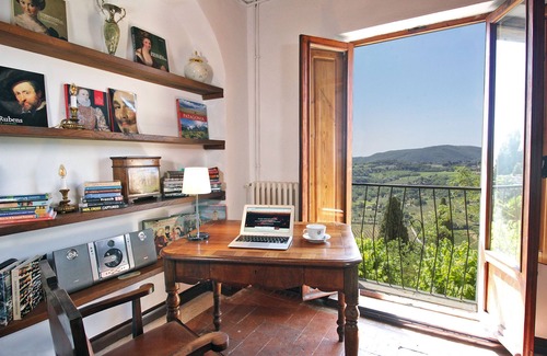 Montepulciano Apartment | Right in central Montepulciano. Apartment with view and garden