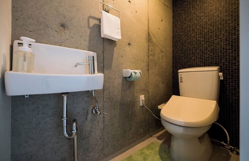 Tomari Hotel | Right in front of Tomarin Highspeed WiFi kitche/Naha Okinawa