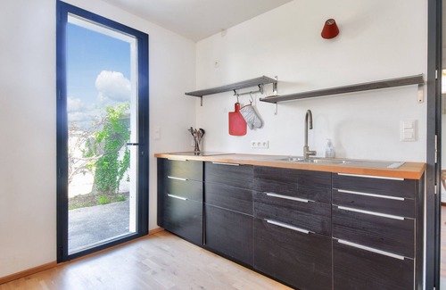 Noirmoutier-en-l'Ile Ski Chalet | Right in the centre of Noirmoutier en l'île - For 6