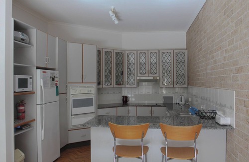 Black Head Apartment | Right in the heart of Black Head - central to shops, beach, parks and cafes