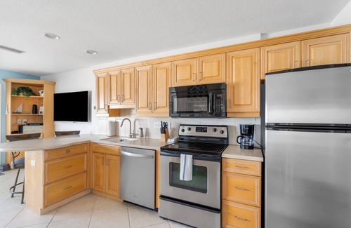 Bradenton Beach Condo | Right on the beach ★ Relax and Enjoy ♥ Sunsets!