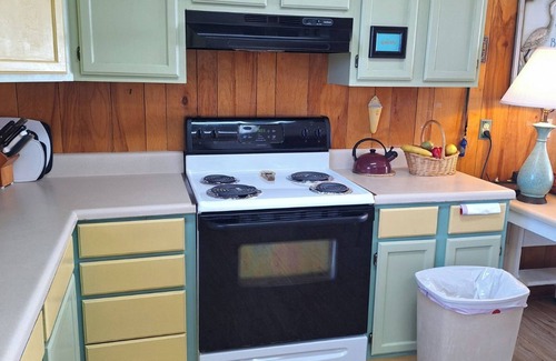 Salem House | Right on the Gulf! Scalloping season. Ready for you!