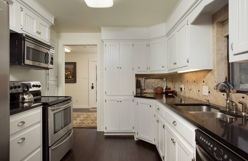 Kerrville House | Rio de Arcadia - Two Riverside Homes, Pool & Hot Tub