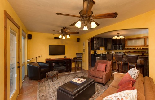 Kerrville House | Rio de Arcadia - Two Riverside Homes, Pool & Hot Tub