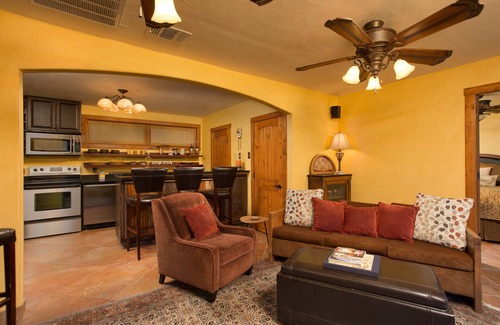 Kerrville House | Rio de Arcadia - Two Riverside Homes, Pool & Hot Tub