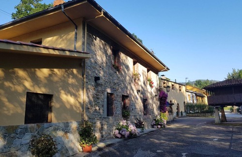 Lloreda Ski Chalet | Rio España Vivienda Vacacional para 10-13 pax
