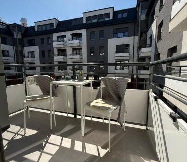 Kecskemet Apartment | Rita Apartman saját parkolóval és erkéllyel