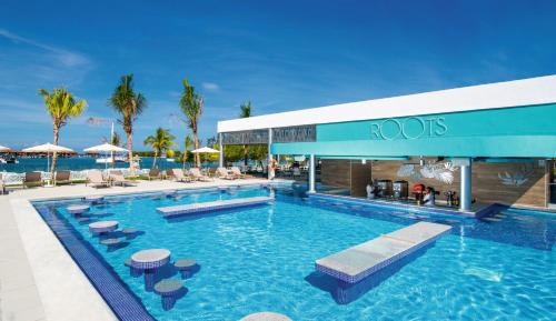 Montego Bay Resort | Riu Montego Bay - Adults Only - All Inclusive