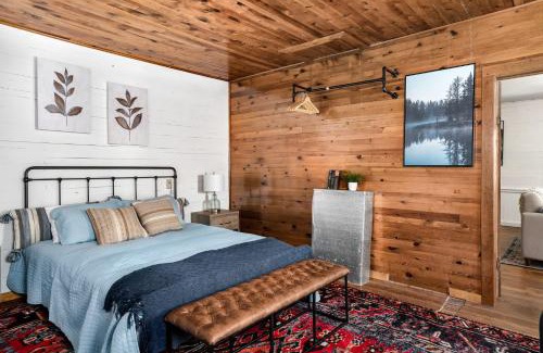 Mathias Ski Chalet | River Access w Hot Tub, Grill, WiFi, & Fire Pit!