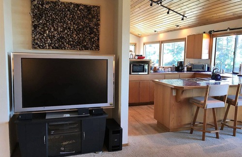 Yachats House | River and Ocean View. Single level home, fun for all ages! Fenced yard for dogs!