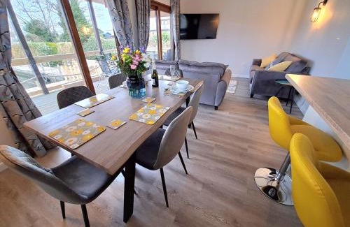 Brundall House | River Breeze - Norfolk Broads