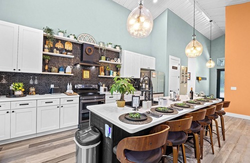 High Springs House | River Front Barndo- 30 mins to UF and UF Health Shands