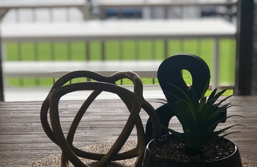 Maroochydore House | River Front Escape Short Walk to Ocean Street