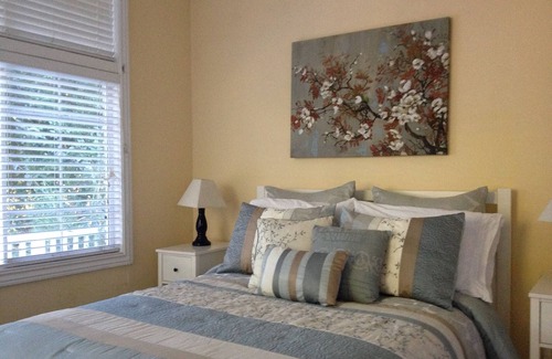 Duncans Mills House | 'River Gardens' Riverfront on Private, Fully Fenced 3/4 Acre