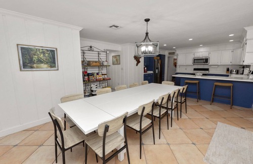 Dunnellon House | River Haven: Kayaks & Swimming on Rainbow River