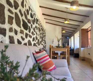 Urubamba Cabin | River House Urubamba - Mountain View Bungalows & River Access