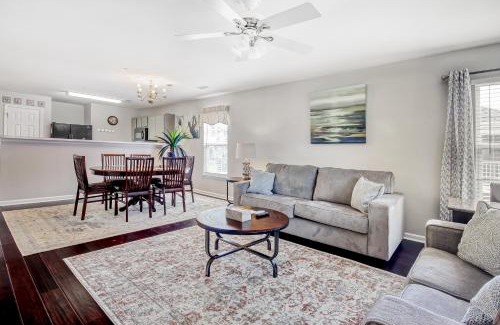 Carolina Forest Apartment | River Oaks Retreat