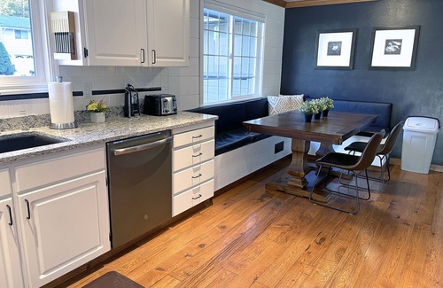 Spokane House | RIVER PARK HOME with GARAGE & EV CHARGER, Spa, Home Theatre + Arcade, 3,000 SQFT