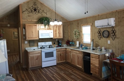 Ingram Cabin | River Rest Cabin #4 - Paradise River Bend