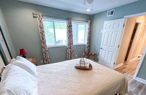 Fairfield Harbour Condo | River Retreat by Salty Sweet Retreats. Cute waterfront condo on Neuse River!