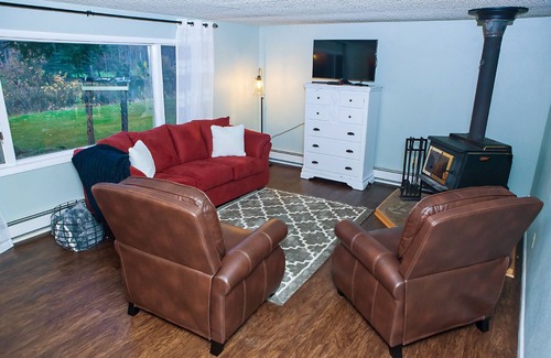 Badger House | River Ridge Lodge on the Chena River
