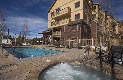 River Run Condo | River Run Condo w/Mountain Views from Private Balcony & Close to Gondola!