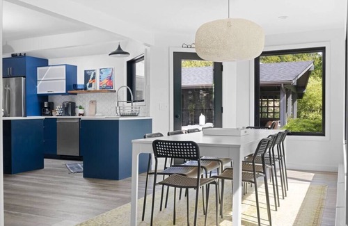 Leland House | River's Edge Summary: