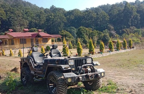 Lansdowne Hotel | River View Bamboo Resort