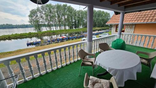 South Backa District Apartment | River View - Danube