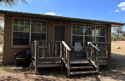 Concan Cabin | Riverbend on the Frio Cabin 5