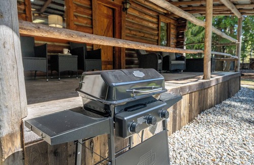 Troy Cabin | Riverfront Cabin! Yaak River Retreat in TroynFishing, Hunting & Family Fun!