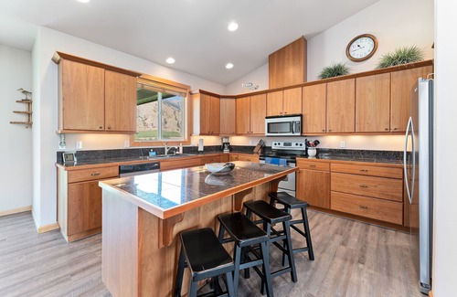 Orondo House | Riverfront home with shared dock for boat moorage & central A/C - dogs OK