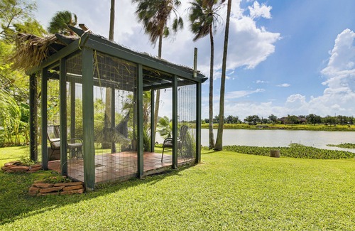 Sebastian Apartment | Riverfront Oasis w/Private Deck in Los Fresnos!