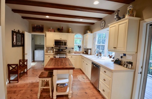 Payson Cabin | Riverfront Retreat. Year-round river in North Payson.