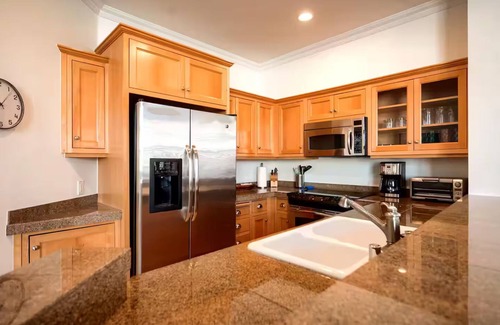Columbia Way Condo | Riverfront Townhome