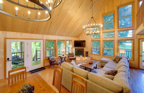 Marlinton House | Riverfront West Virginia Cabin with Screened-In Deck