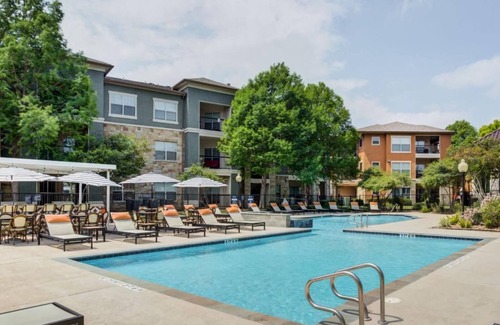 Riverpark West Apartment | RiverPark 1BD 6 - One Bedroom Apartment, Sleeps 4