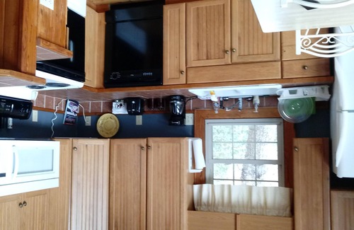 Sparta House | Rivers Edge Cabin, Little River