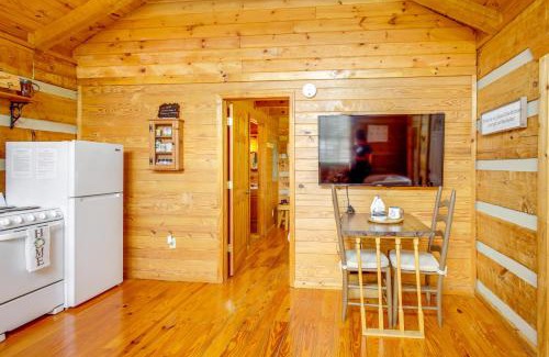 Bean Station House | Rivers View - Cherokee Lake Cabin with Fire Pit!